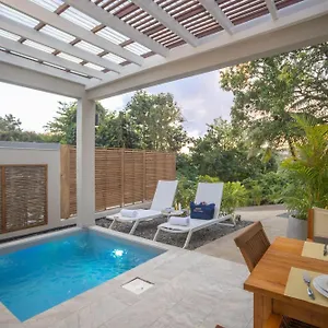 Cocoonhuts Residences Martinique Le Lamentin